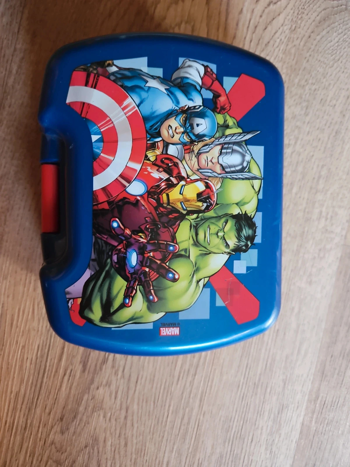 Marvel Avengers lunchbox – photo 2